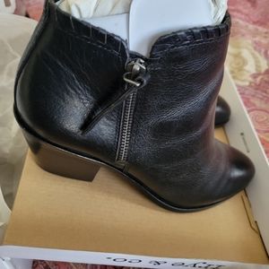 FRYE Black Cody Mid-Heel Leather Boot - Women